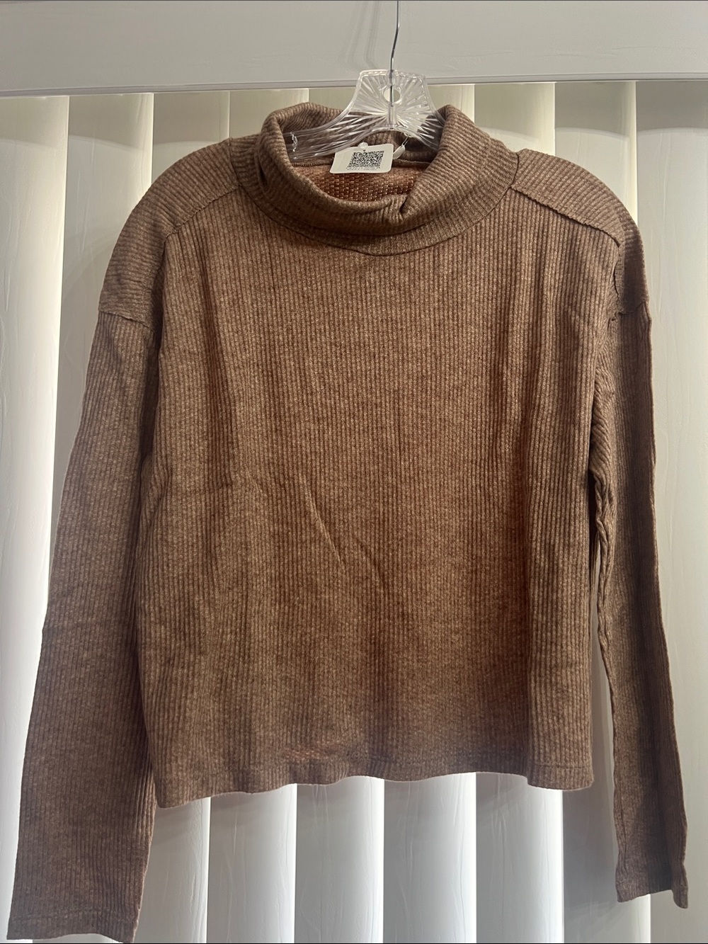 Ribbed Turtleneck Sweater - Brown